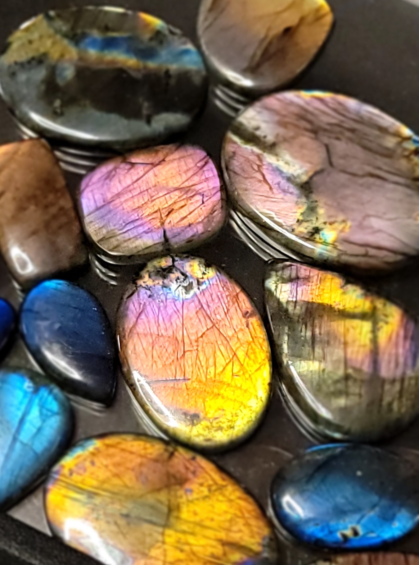 Labradorite & Spectrolite