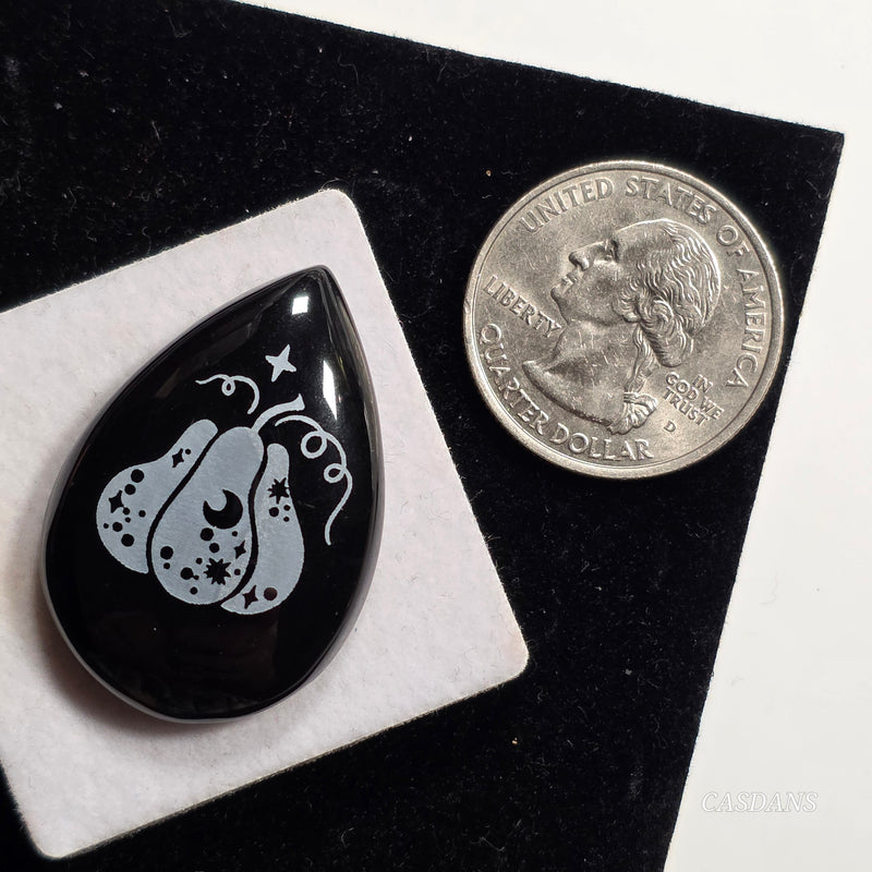 Engraved Onyx Cabochon