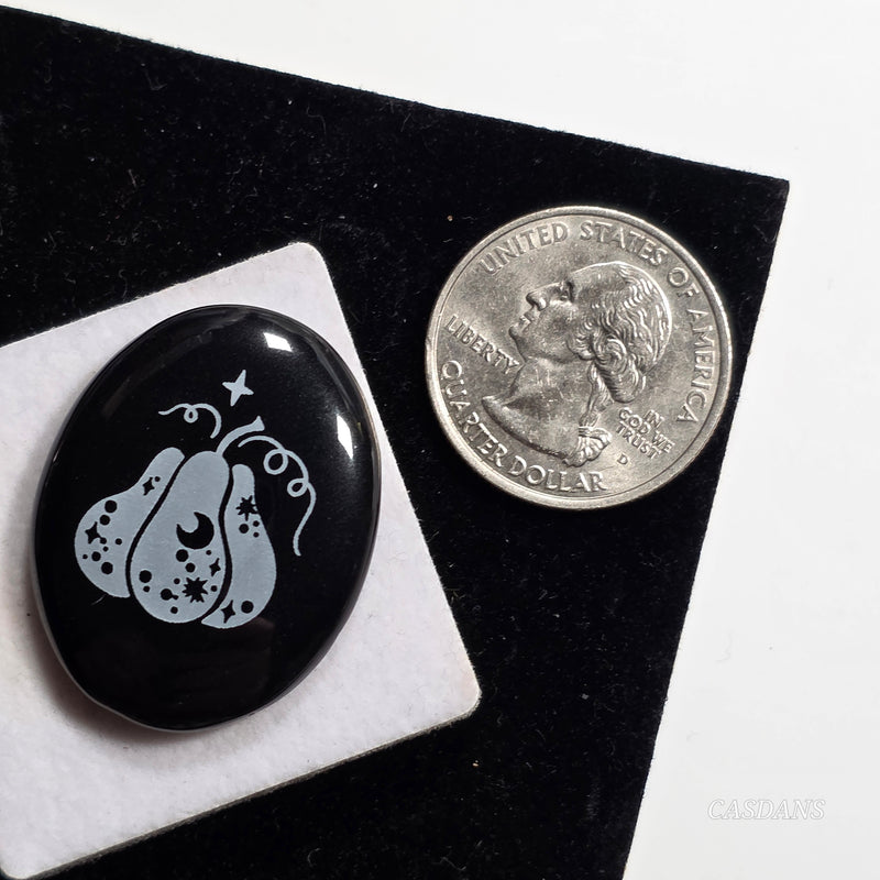 Engraved Onyx Cabochon