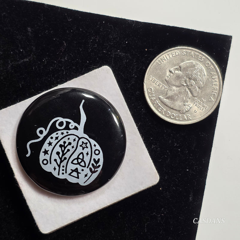 Engraved Onyx Cabochon