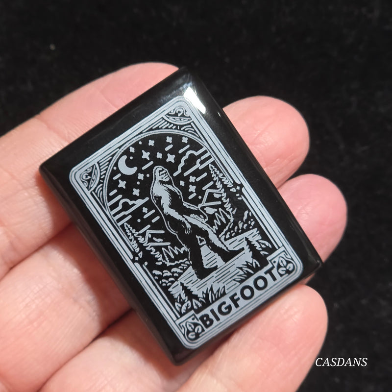 Engraved Onyx Cabochon