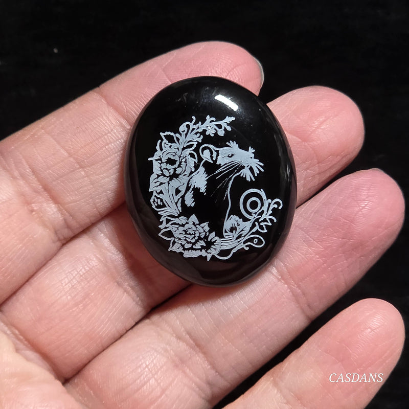 Engraved Onyx Cabochon