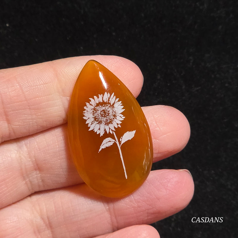 Engraved Onyx Cabochon