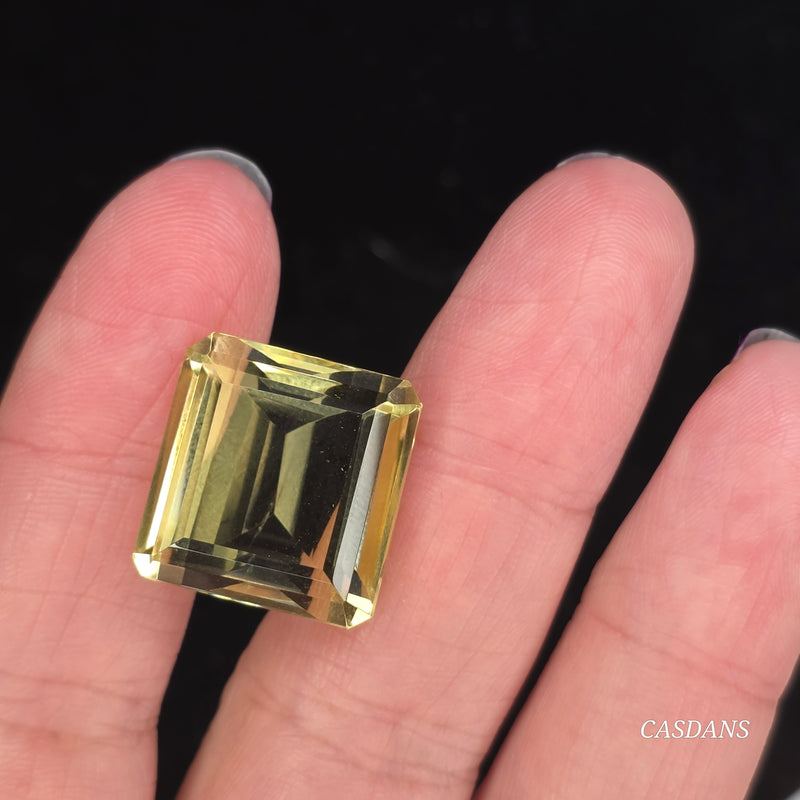Quartz Facet