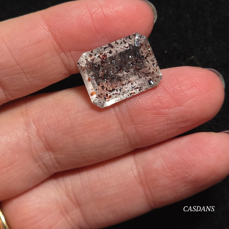 Quartz w/ Inclusions Facet (Trade Name Super 7)