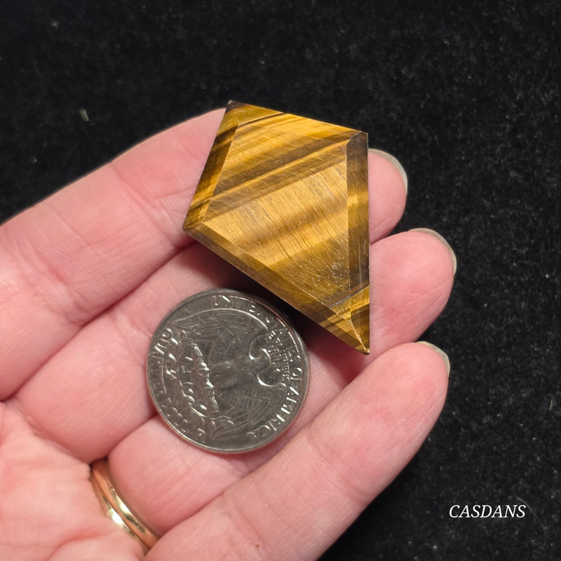 Tiger’s Eye Kite Cabochon