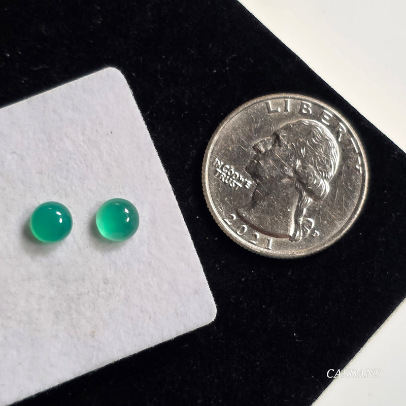 2 Pieces, 6mm Calibrated Round Green Onyx Small Ring / Embellishment Cabochon