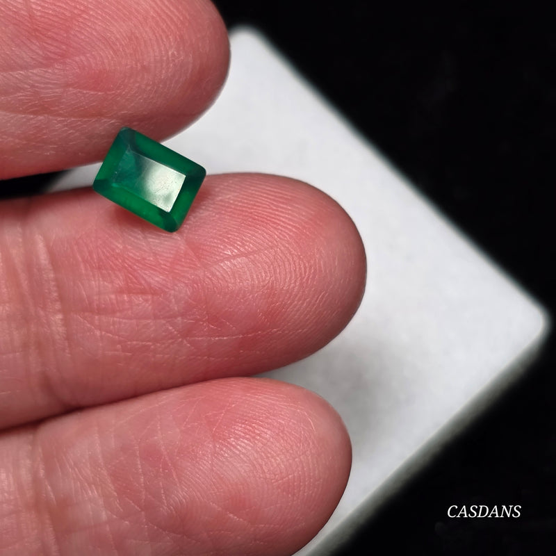 Green Onyx 5x7mm Emerald Cut Facet - Calibrated (1 Piece)