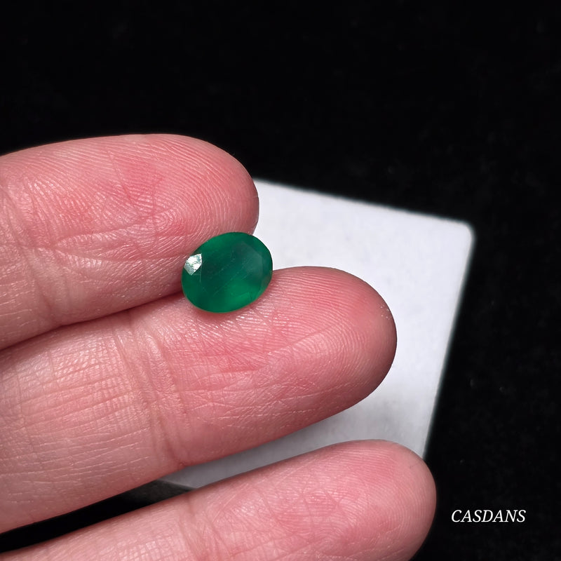 Green Onyx 7x9mm Oval Facet - Calibrated (1 Piece)